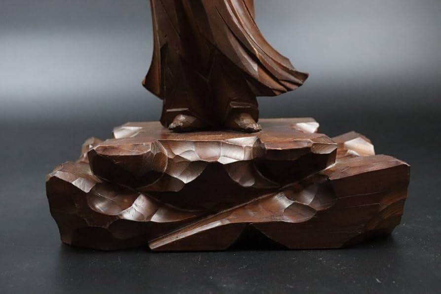 一刀彫観音像 Amazon.co.jp: 飛騨 一位 一刀彫 八渓刀 観音菩薩像 : ホーム